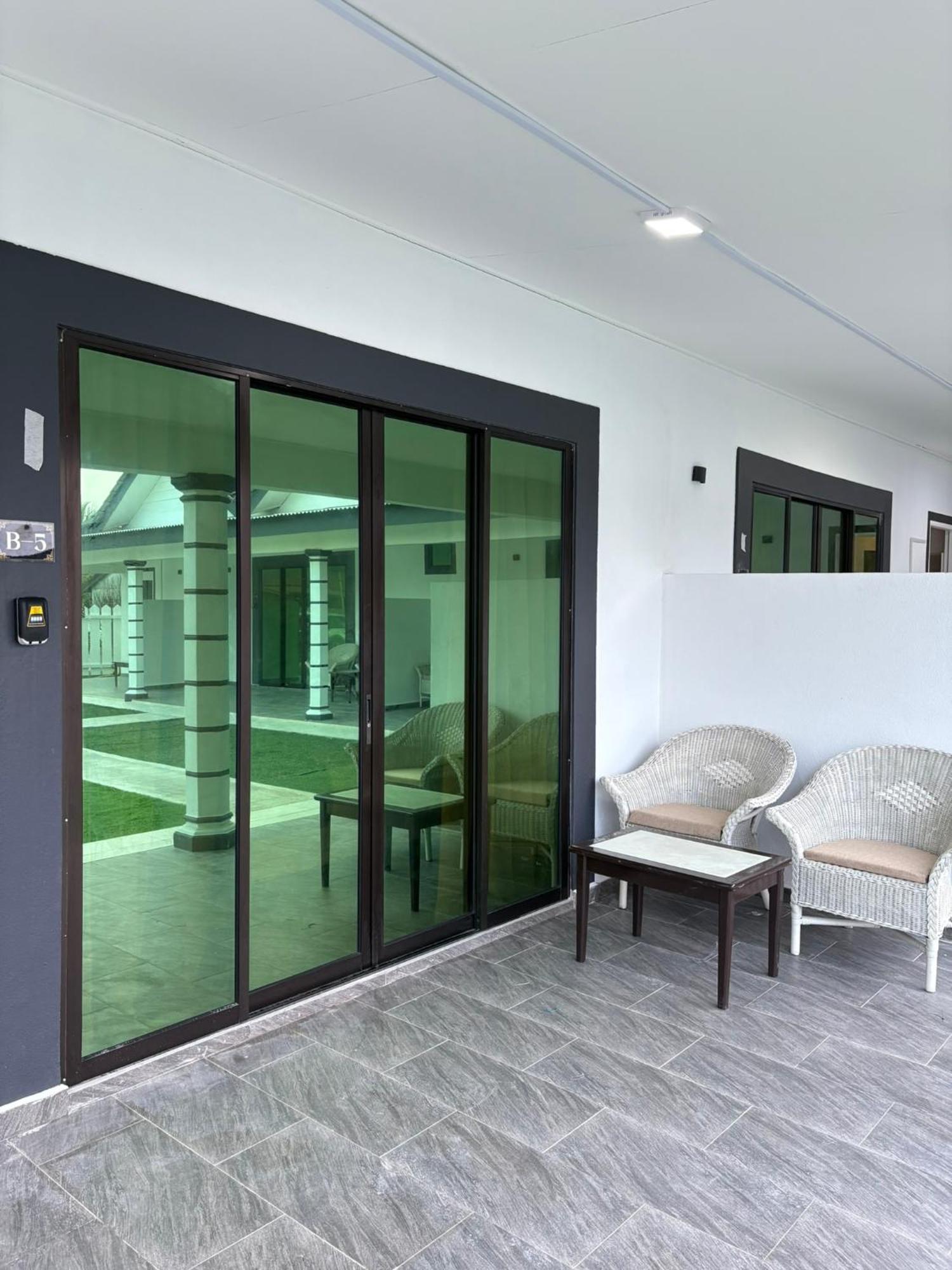 Eleven25 Roomstay Dungun Exterior foto